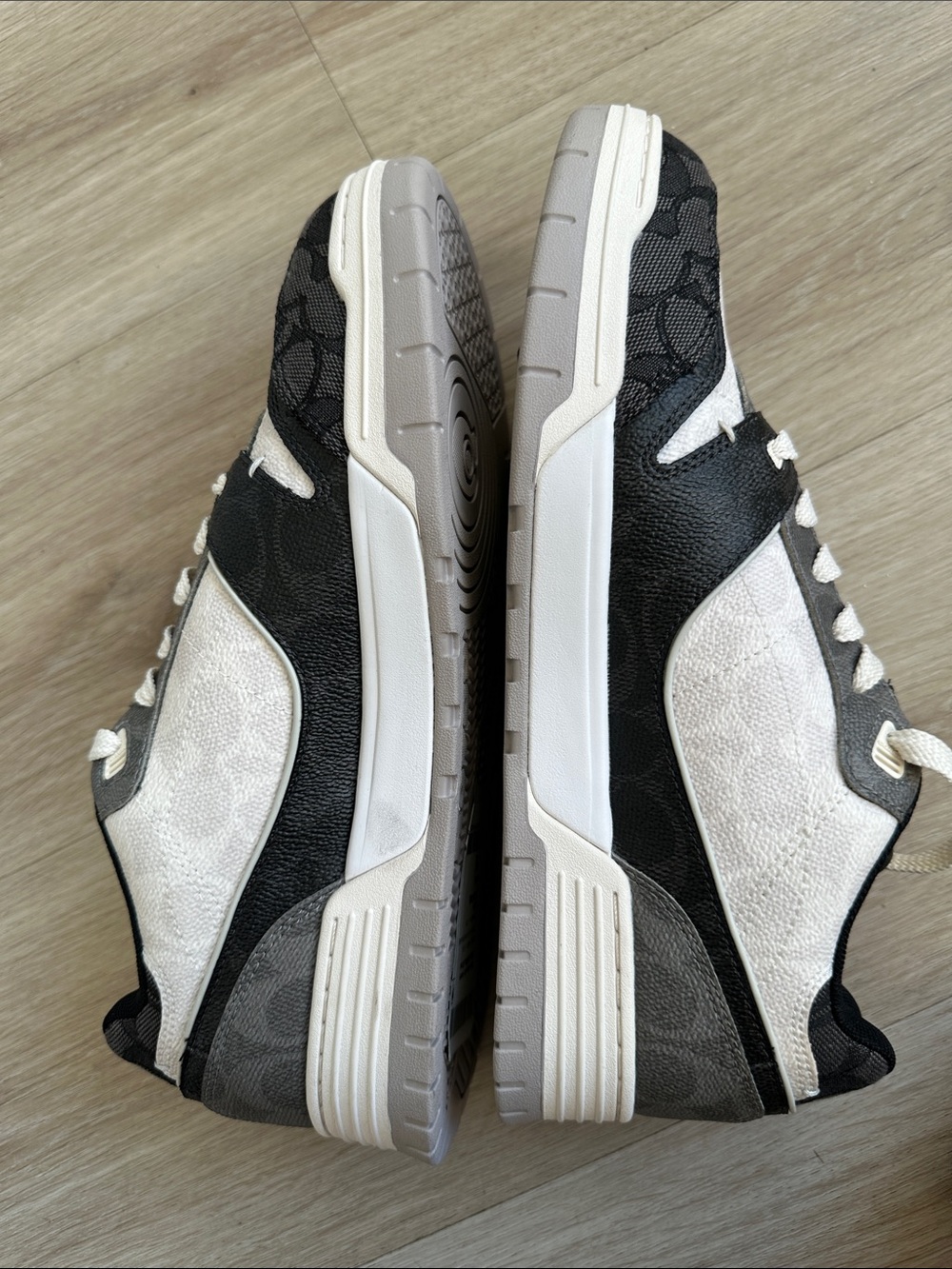 Coach Men's Soho Signature Round Toe Sneakers NWOB - Picture 11 of 12